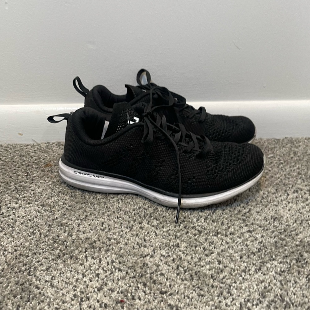 APL techloom‎ pro black shoes women’s size 7.5